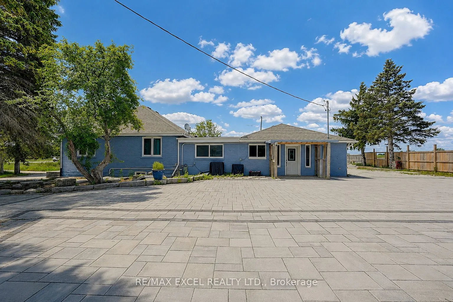 9 bed, $4,350 — Photo 3