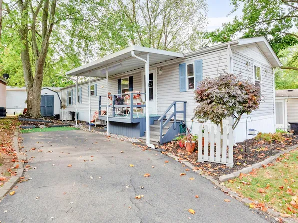 60 Estates Ln, Reynoldsburg, OH 43068