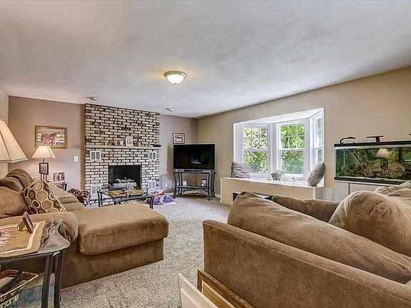 5th image of 3180 Forest Oak Dr
