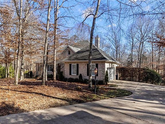 2nd image of 1505 Malone Ct