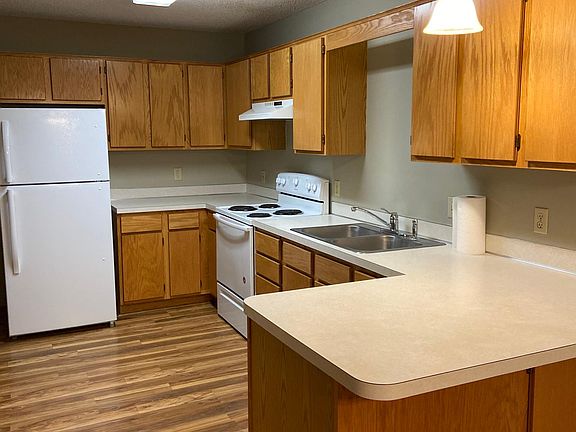 4th image of 7634 79th St S #7634