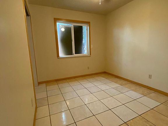 5th image of 825 Mont Blanc Dr
