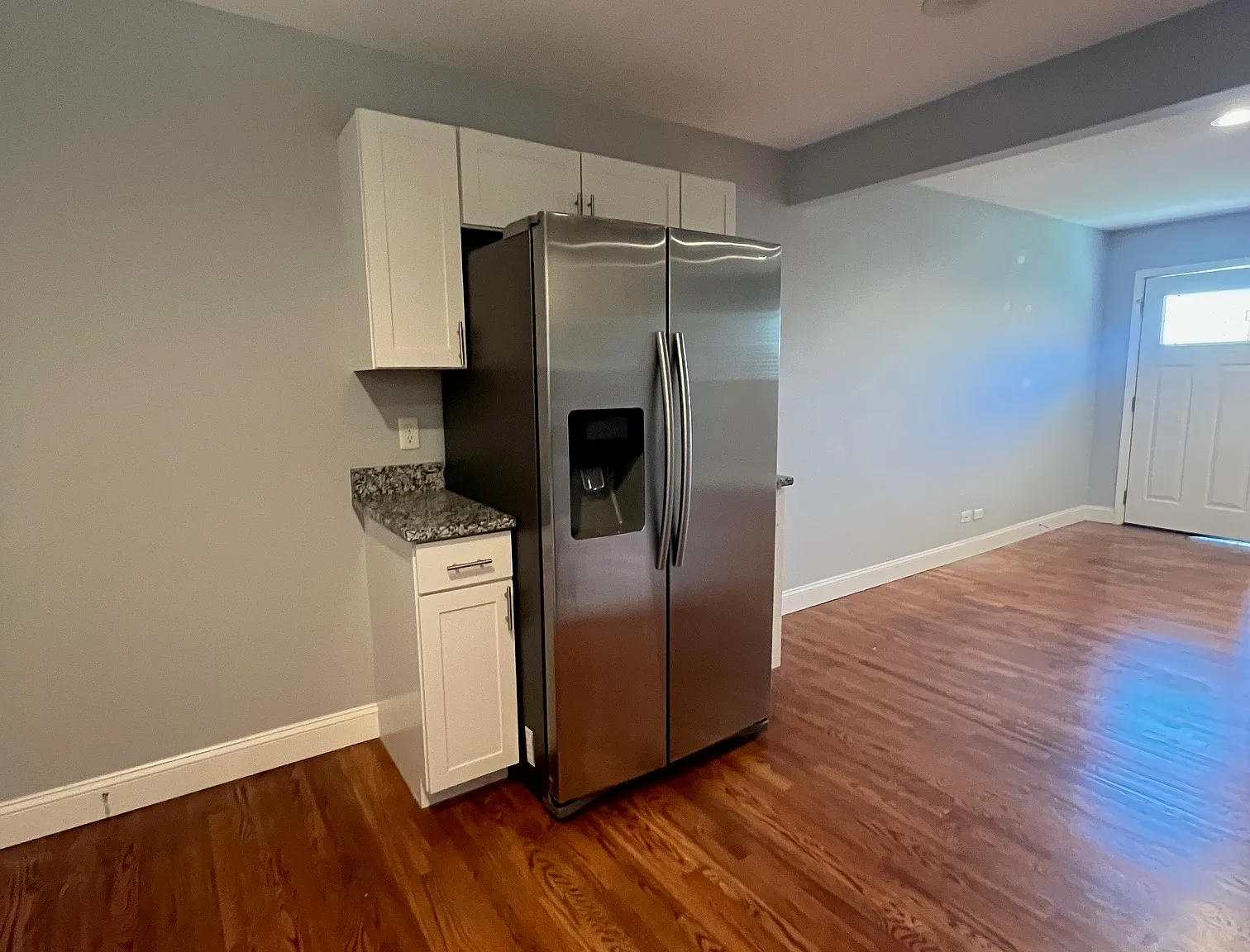 2 bed, $1,300 — Photo 3
