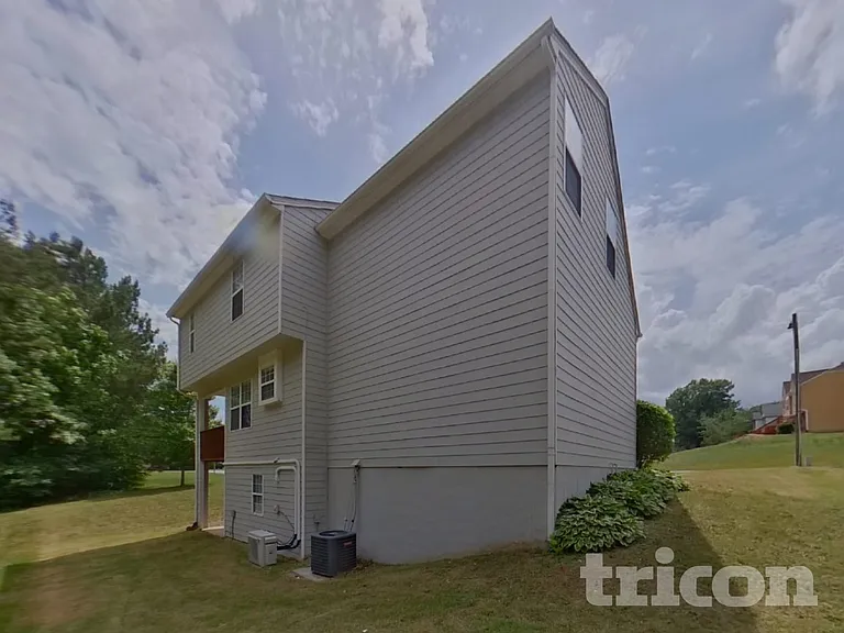 872 Woodside Dr — Photo 18