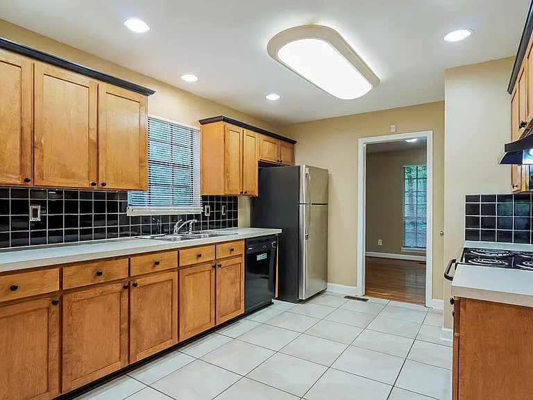 116 Mountain Pkwy — Photo 8