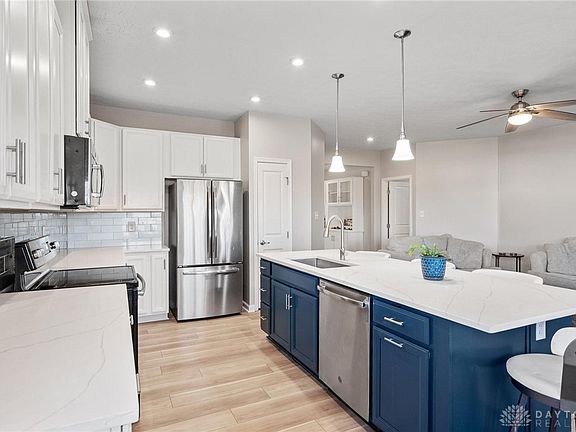 4th image of 207 Regatta Park Dr