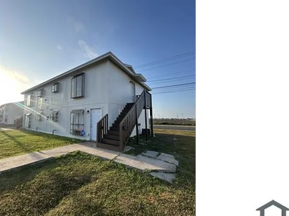 5113 Green Park Dr, Corpus Christi, TX 78405