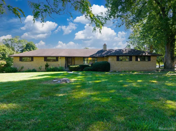 6248 Livernois Rd, Troy, MI 48098