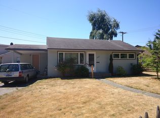 3205 SW Barton St, Seattle, WA 98126