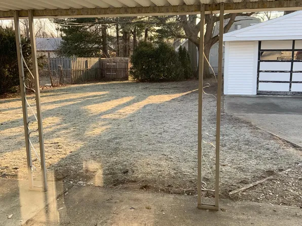349 Shrewsbury St, Holland, OH 43528
