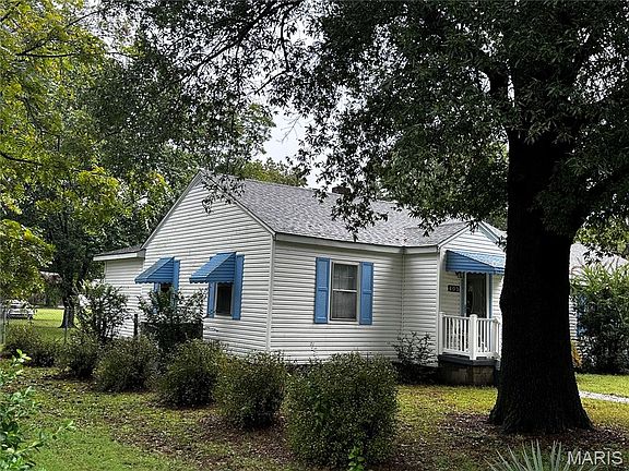 3rd image of 405 S Kirkendall St