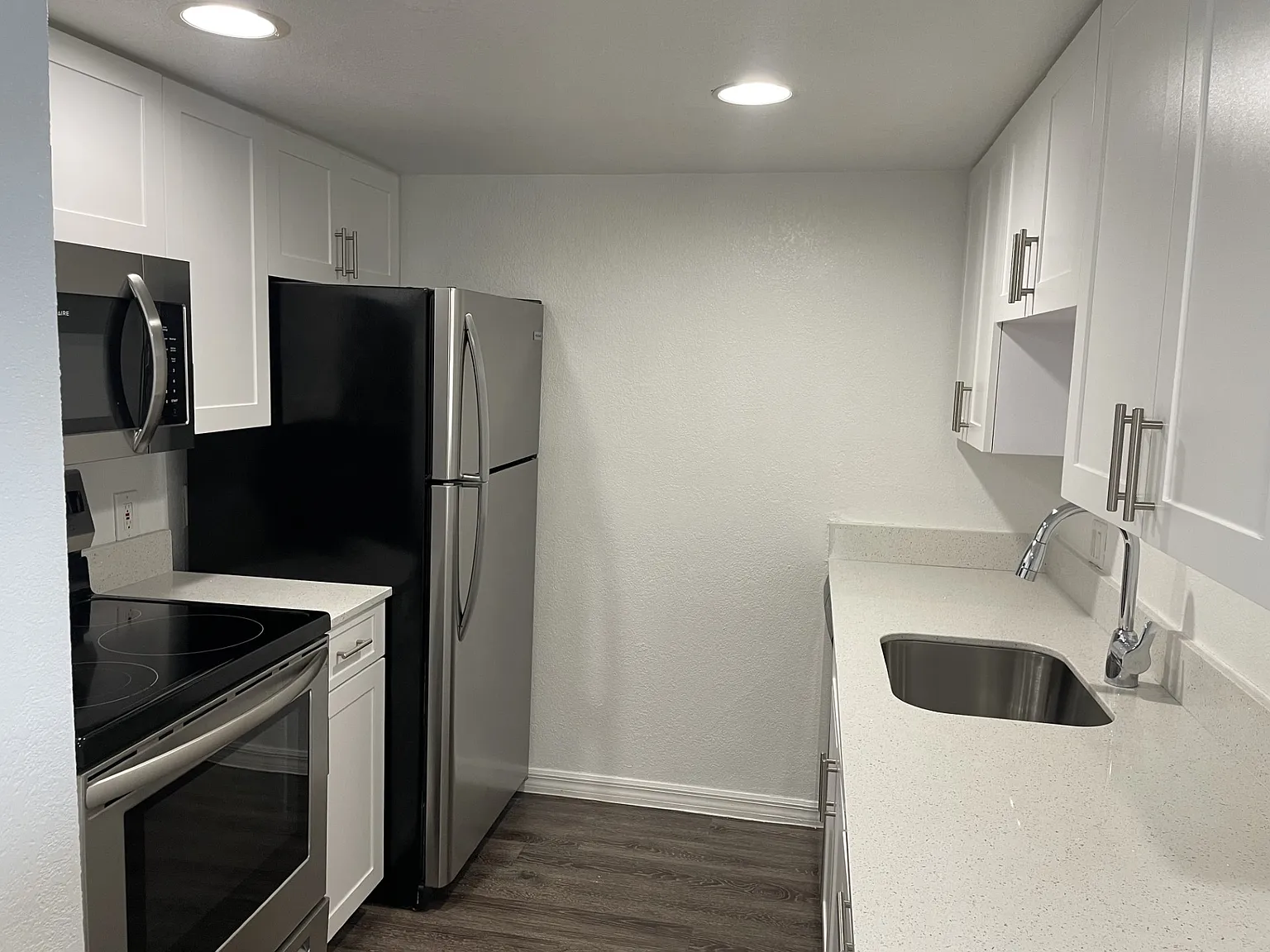 2 bed, 1239 sqft, $4,000 — Photo 3
