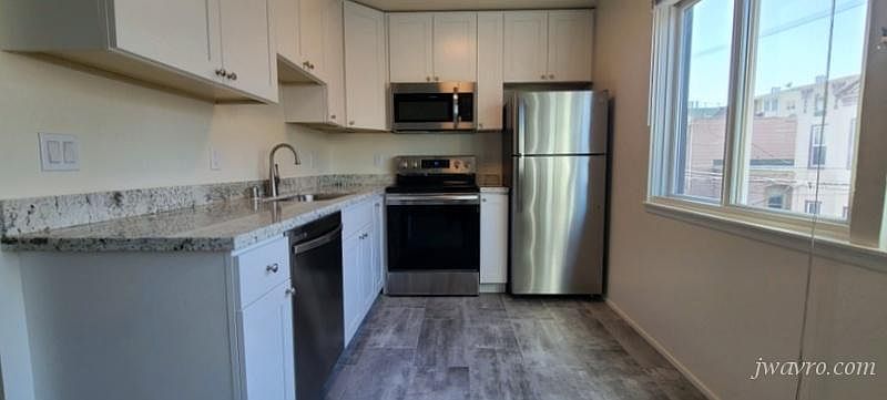 1st image of 25 Elgin Park #5
