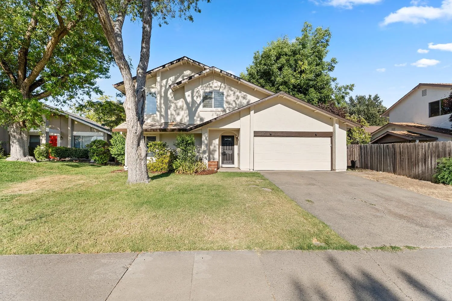 7924 Summerplace Dr photo 1