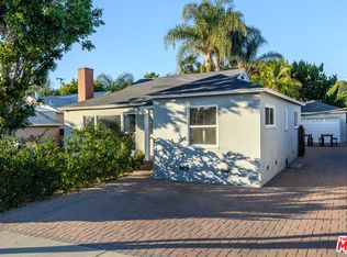 16641 Gilmore St, Van Nuys, CA 91406