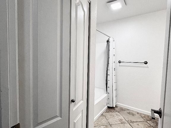 5th image of 686 Teatree Ct