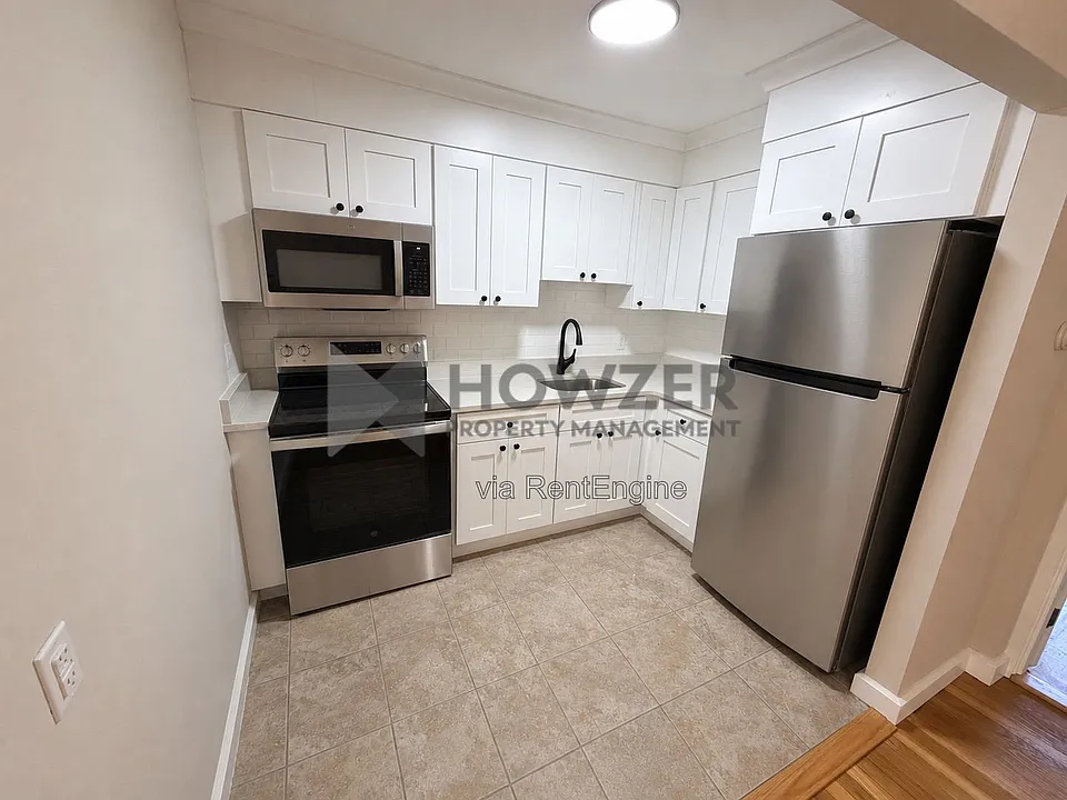 1019 Main St #C