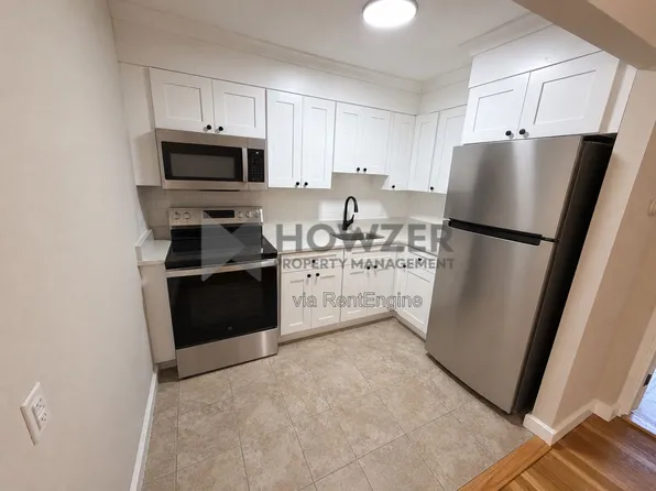 1019 Main St APT C, Millis, MA 02054