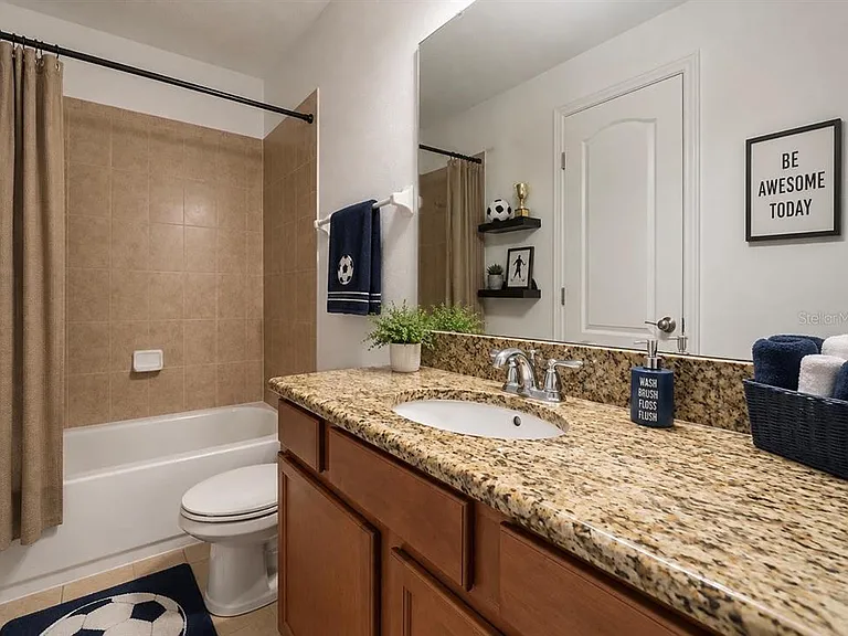10359 Henbury St — Photo 38