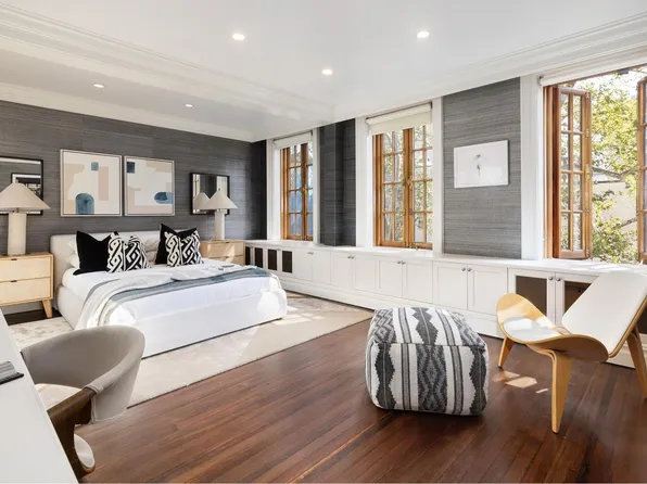 136 East 65th Street image 13 of 19