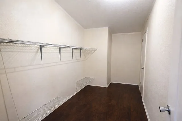 400 County Road 3823 — Photo 7
