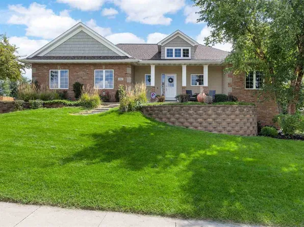 2861 Diamond Mil Ln, Coralville, IA 52241
