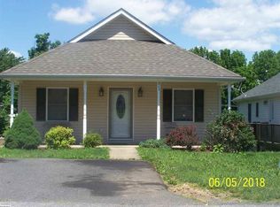 513 D St, Staunton, VA 24401