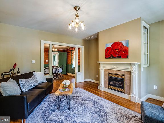 4th image of 207 Princess Elizabeth St