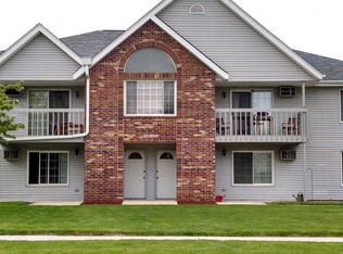 N169W19940 Georgetown Dr, Jackson, WI 53037