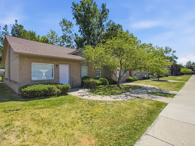 25736 Lira Ln — Photo 9