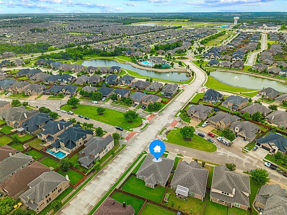 5th image of 4400 Mimosa Dr