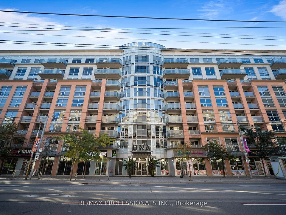 1005 King St W #320