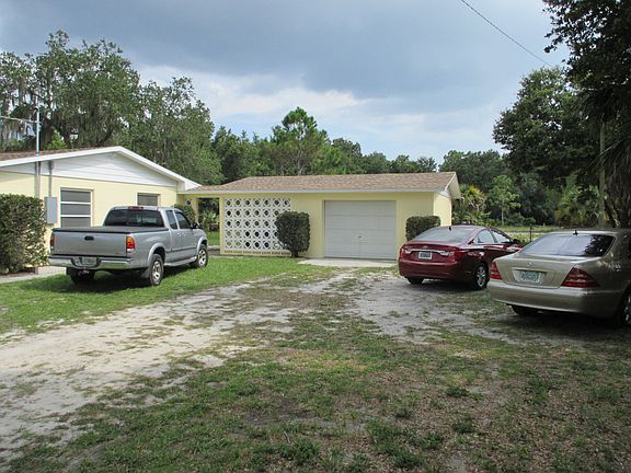 2nd image of 9915 Riverview Dr