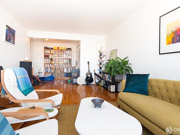 2nd image of 488 Ocean Pkwy APT 5G