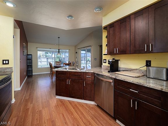2nd image of 2124 SE 8th Ave