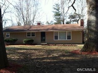 138 Blake Dr, Arden, NC 28704