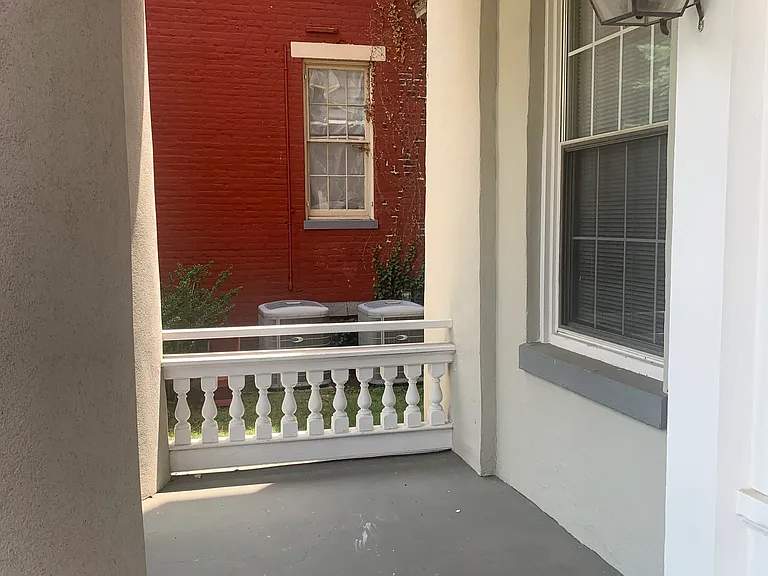 414 Middle St #I — Photo 3