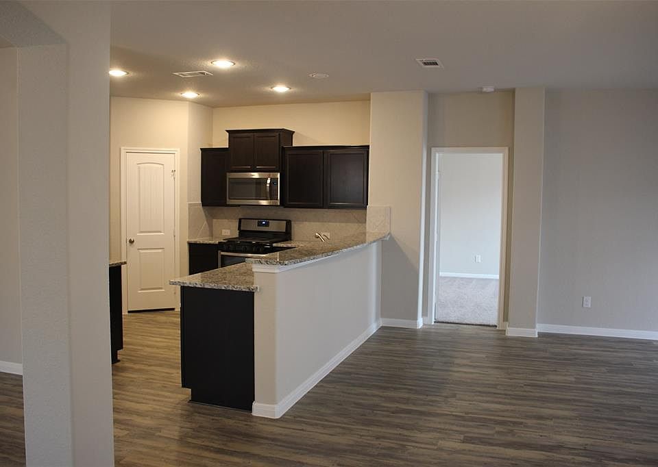 1st image of 12809 White Cove Dr
