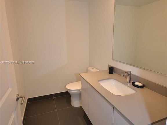 4th image of 1600 NE 1st Ave APT 2211