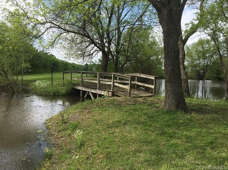 2nd image of 10223 E 450 Rd