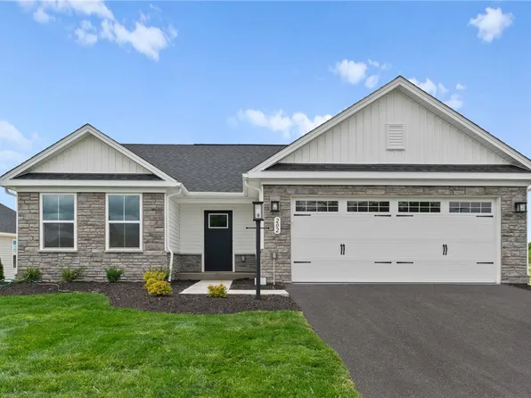 202 Southfork Dr N, Oakdale, PA 15071