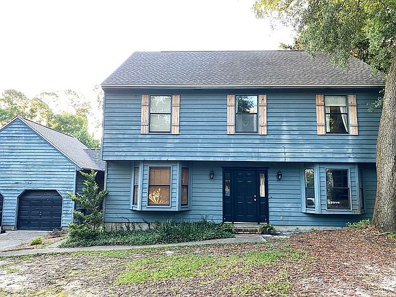 2nd image of 7622 Brook Forest Dr