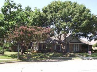 4005 Sherwood Dr, Rowlett, TX 75088