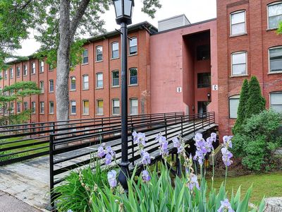 222 Williams Street East APT 223, Glastonbury, CT, 06033