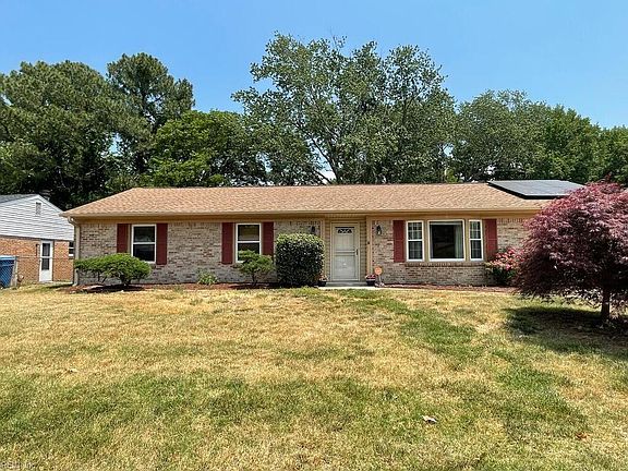 3rd image of 966 Strickland Blvd