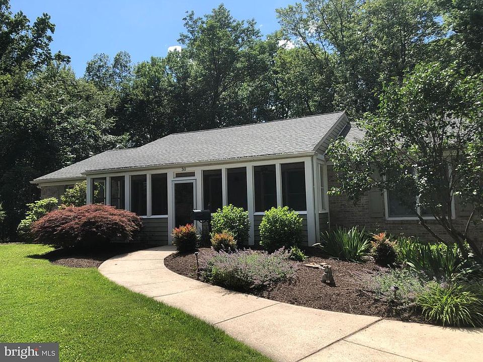 1st image of 30 Vining Ln