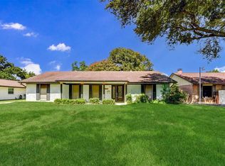 1804 19th Ave N, Texas City, TX 77590