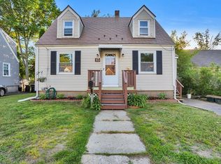 15 Sterling Rd, Brockton, MA 02302