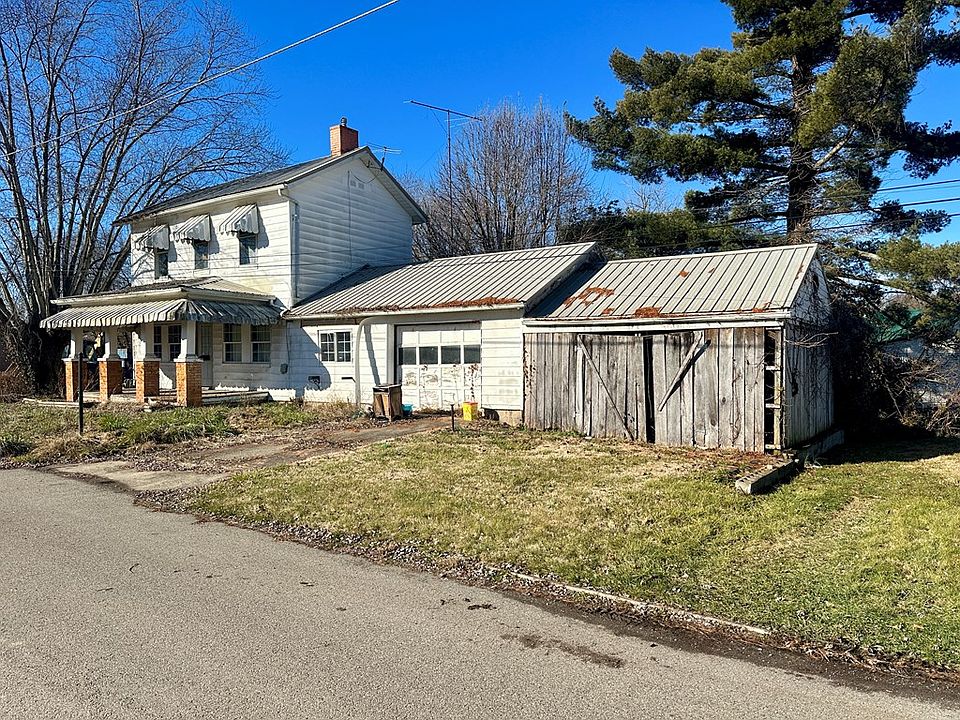 2nd image of 217 Railroad St