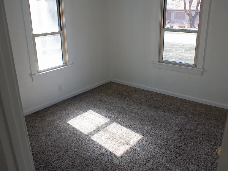 1105 Richard Dr — Photo 11